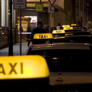 В Запорожье совершено нападение на таксиста, разбойники задержаны