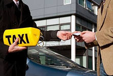 Рязанцев просят проверять наличие лицензий у таксистов