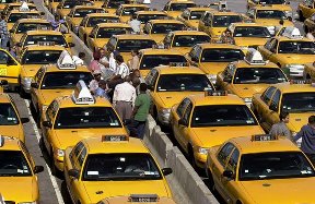 Госдума внесет первые поправки в закон о такси